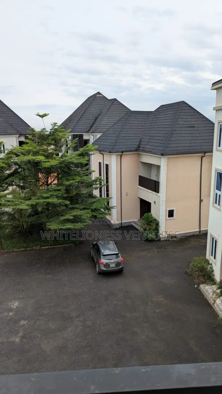 3bdrm Townhouse/Terrace in Asaba, Oshimili South for sale in Oshimili South