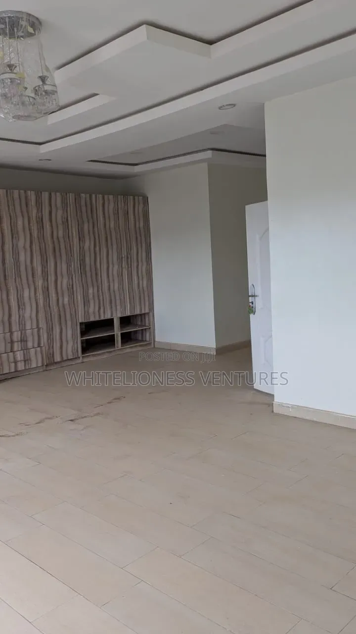 3bdrm Townhouse/Terrace in Asaba, Oshimili South for sale in Oshimili South