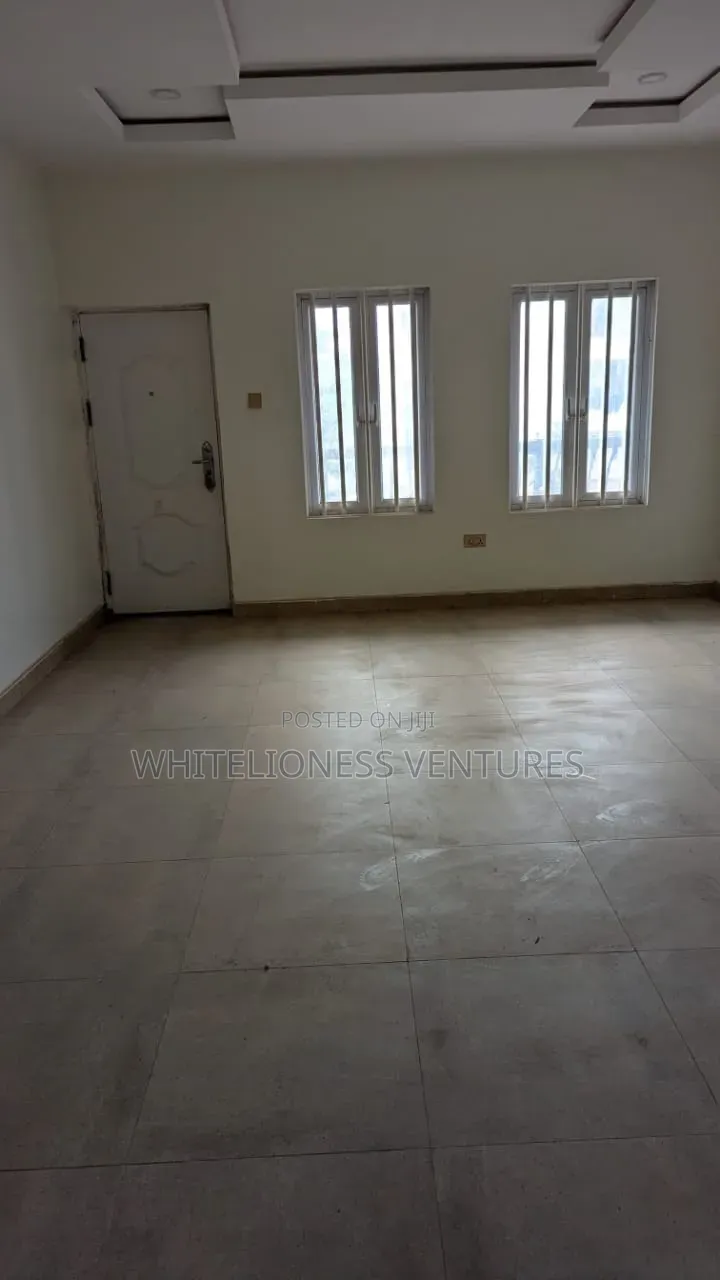 3bdrm Townhouse/Terrace in Asaba, Oshimili South for sale in Oshimili South