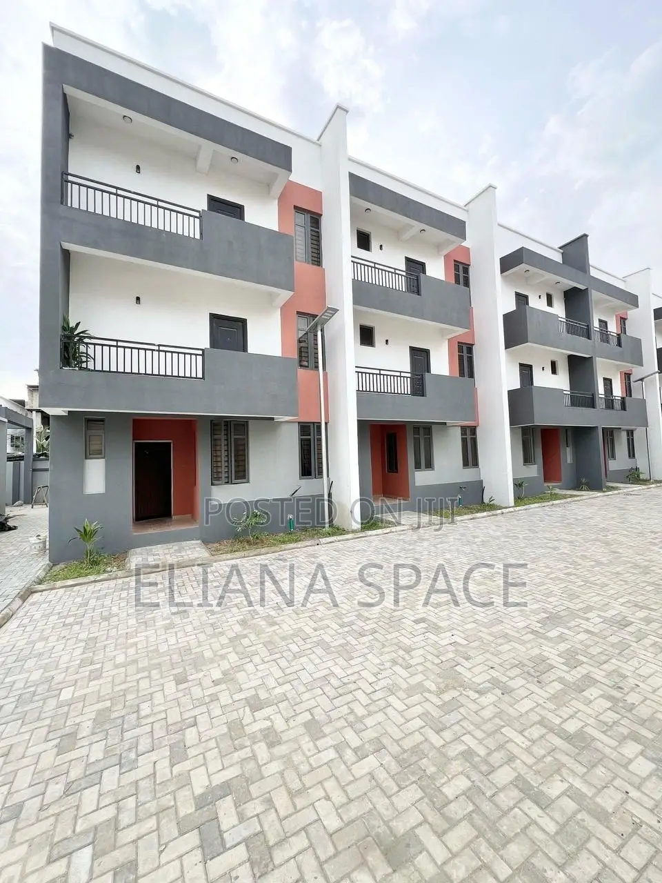 4bdrm Townhouse/Terrace in Ikate Lekki for sale in Ikate