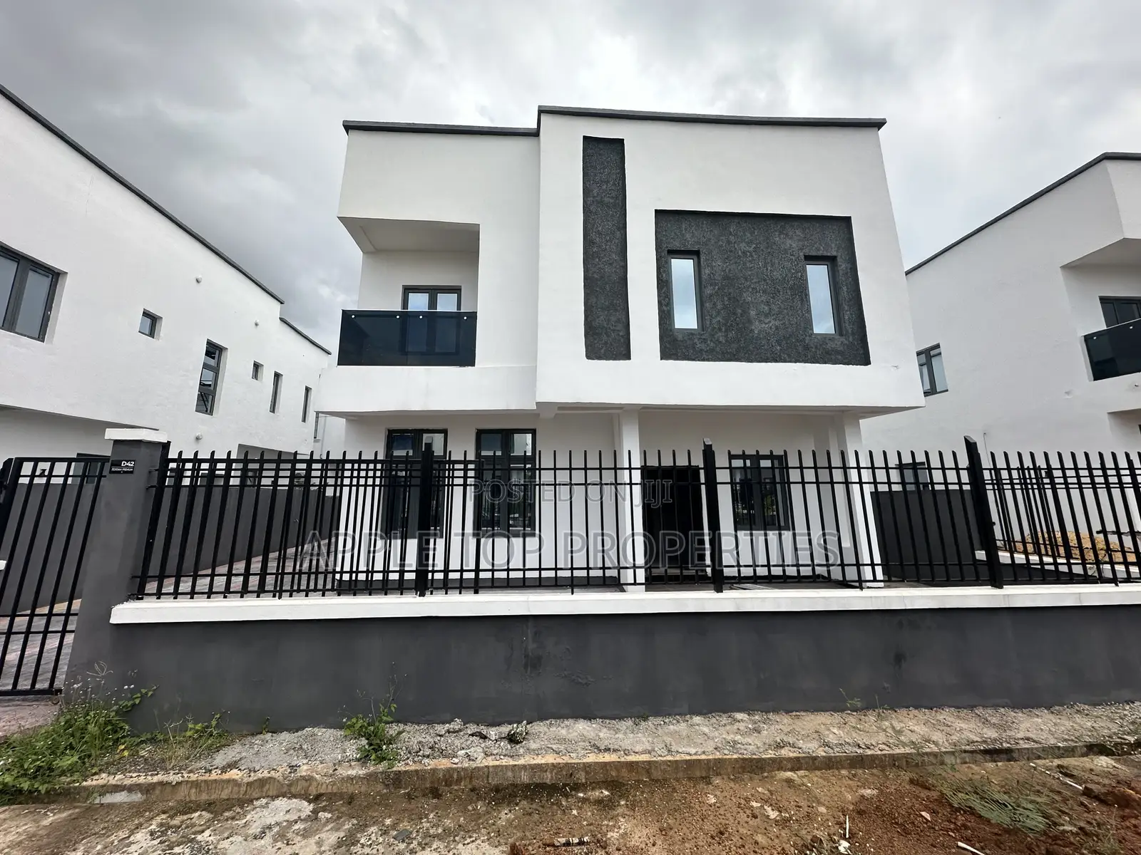 4bdrm Duplex in Jedidiah Estate, Enugu for sale in Enugu