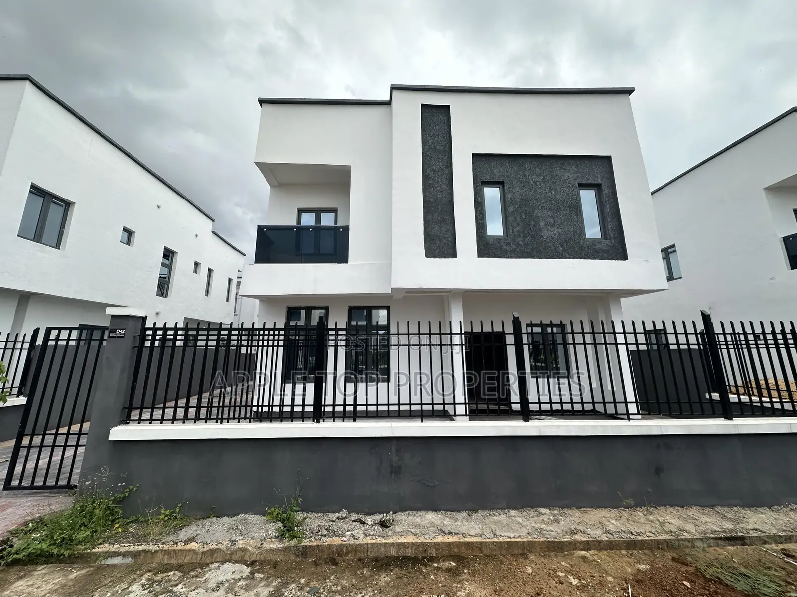 4bdrm Duplex in Jedidiah Estate, Enugu for sale in Enugu