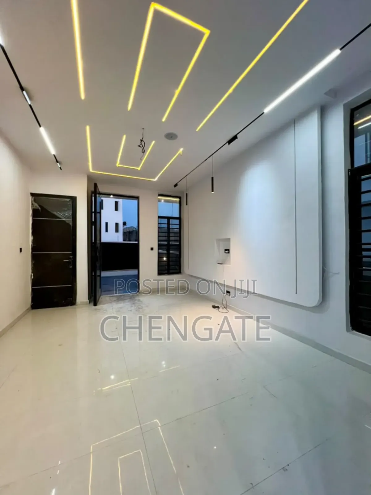 4bdrm Duplex in Ikota for sale in Ikota
