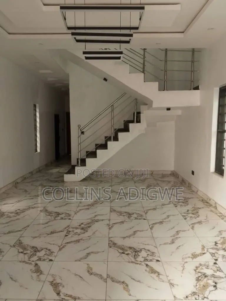 4bdrm Duplex in With Pool Behind for sale in Sangotedo