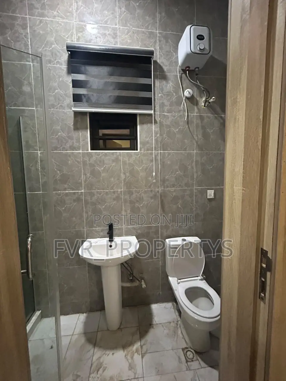 1bdrm Shared Apartment in Villa, Ikota for rent in Ikota