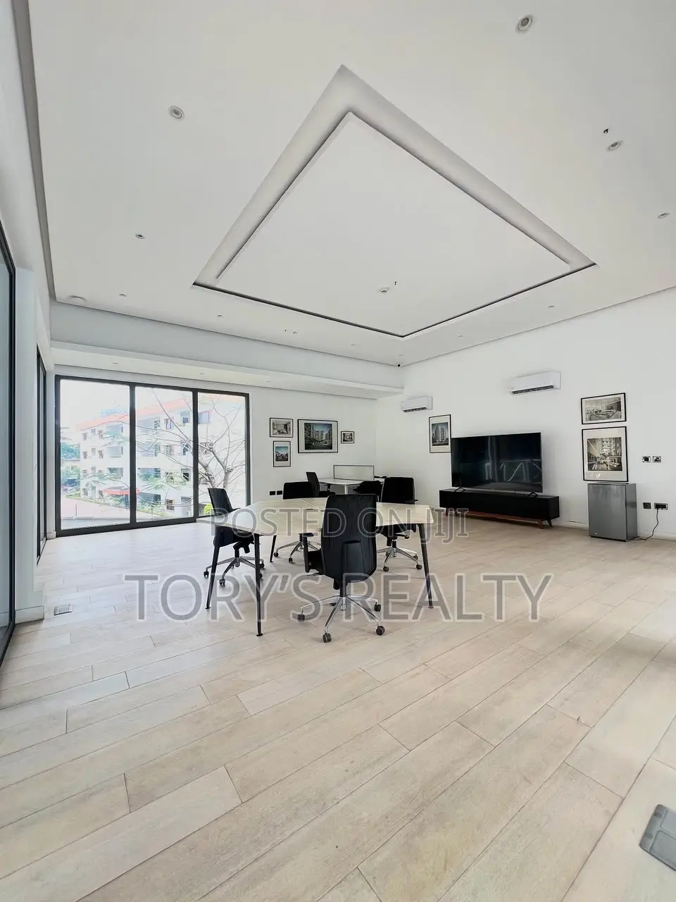 3bdrm Apartment in Old Ikoyi for sale in Old Ikoyi