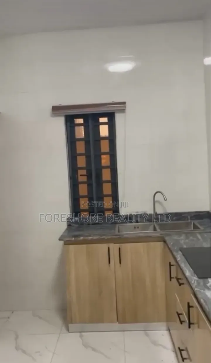 Furnished 2bdrm Duplex in Peace, Mende for sale in Mende