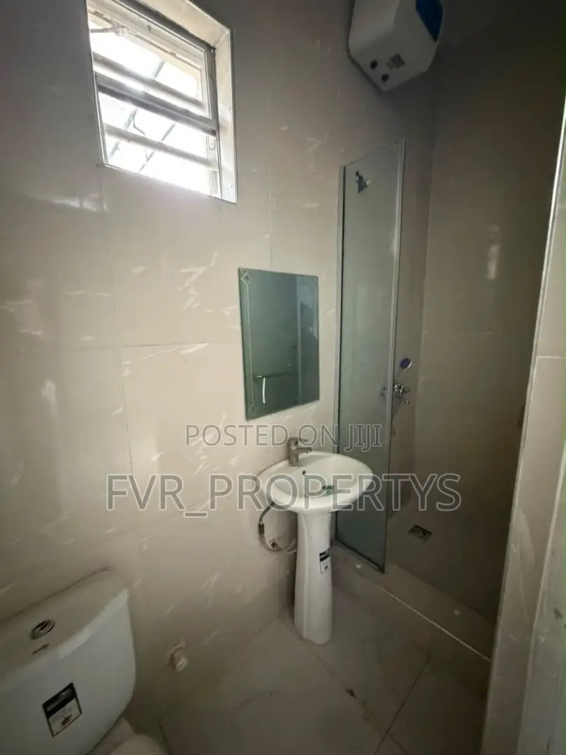 2bdrm Shared Apartment in Thomas, Ajah for rent in Ajah