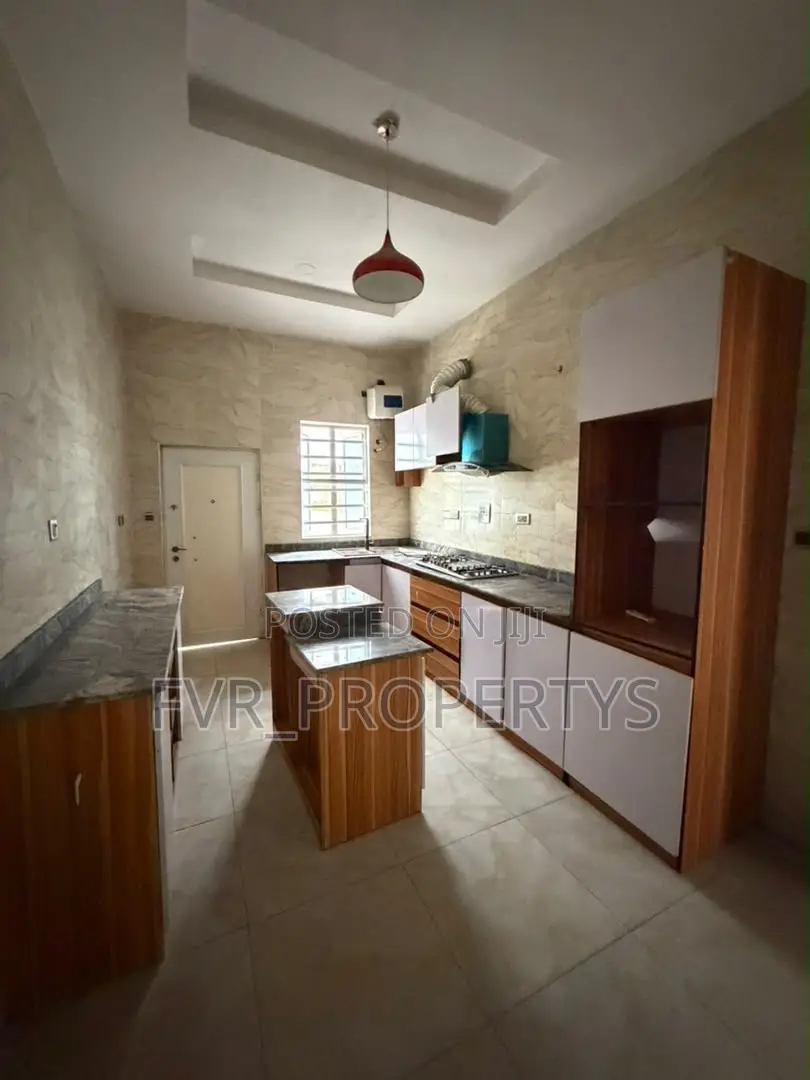 2bdrm Shared Apartment in Thomas, Ajah for rent in Ajah