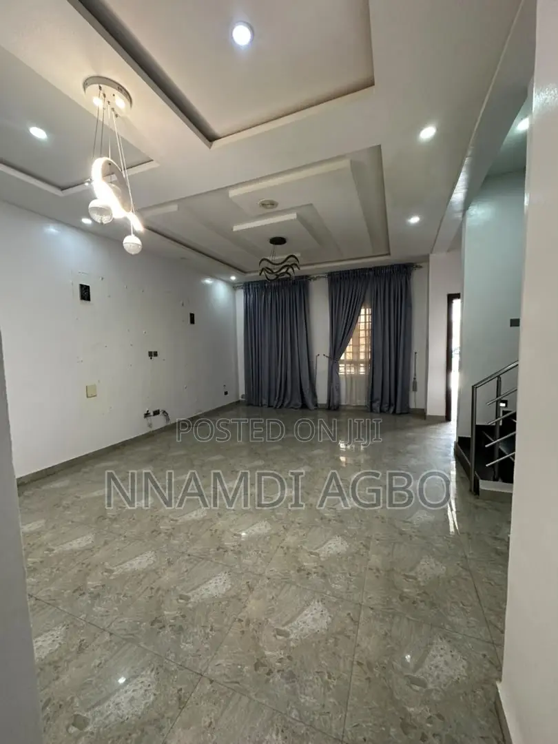 4bdrm Duplex in Ikate for rent in Ikate