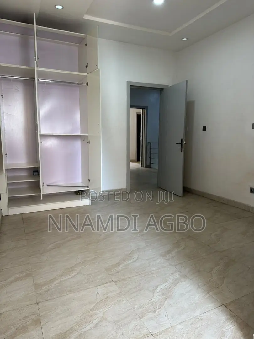4bdrm Duplex in Ikate for rent in Ikate