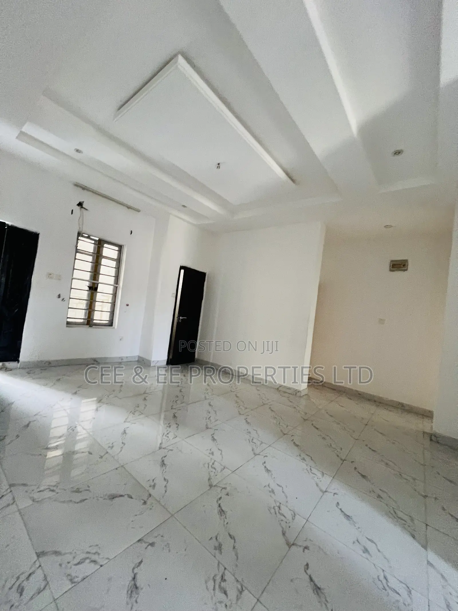 2bdrm Apartment in Off Ologufe Road, for rent in Awoyaya