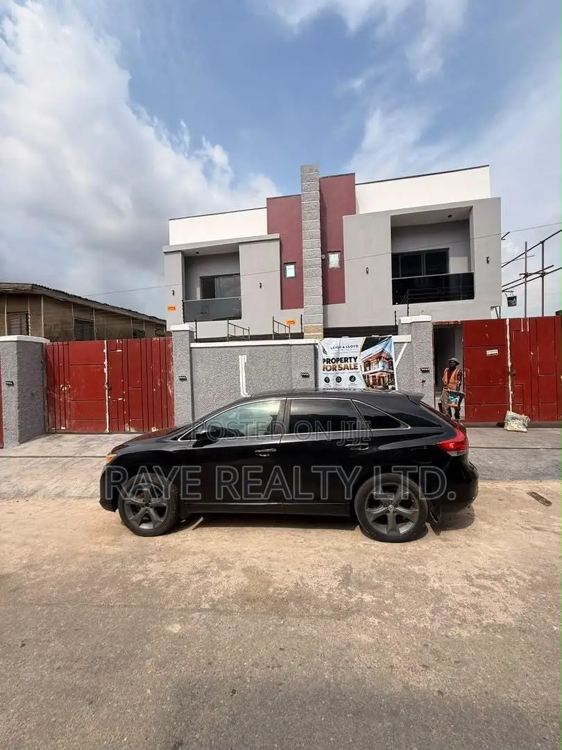 3bdrm Duplex in Ikeja for sale in Ikeja