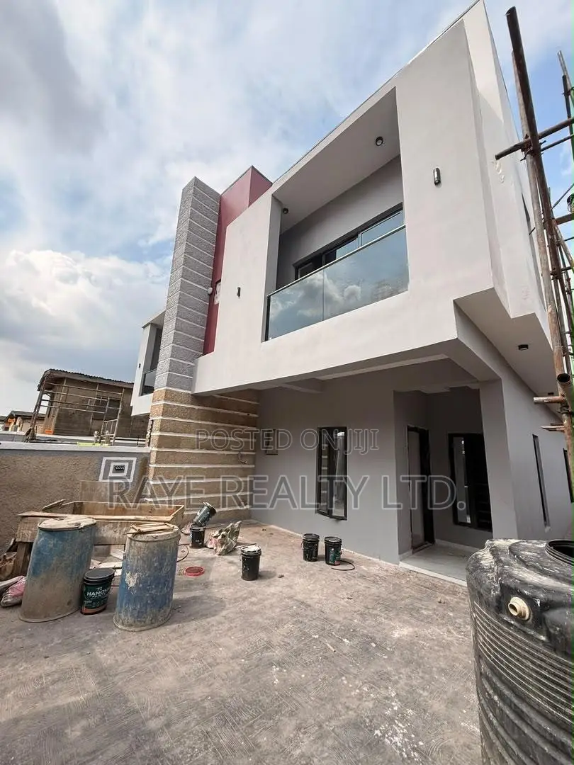 3bdrm Duplex in Ikeja for sale in Ikeja