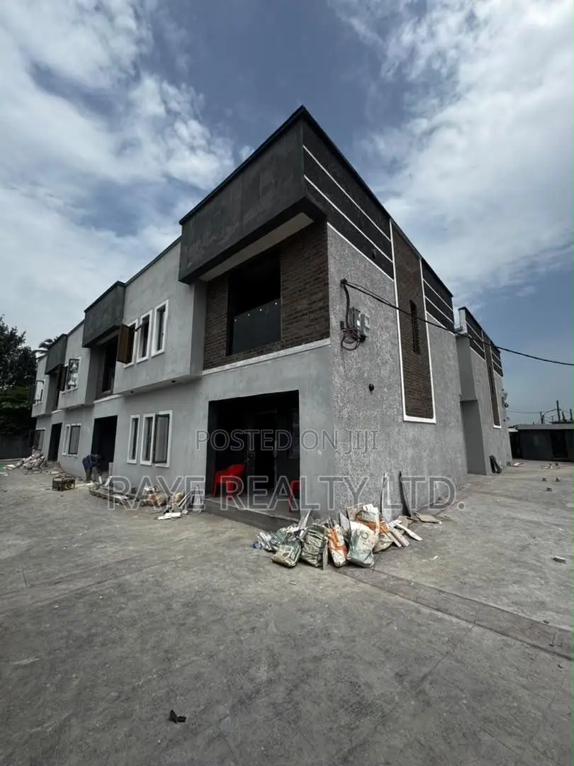 4bdrm Duplex in Gbagada for sale in Gbagada