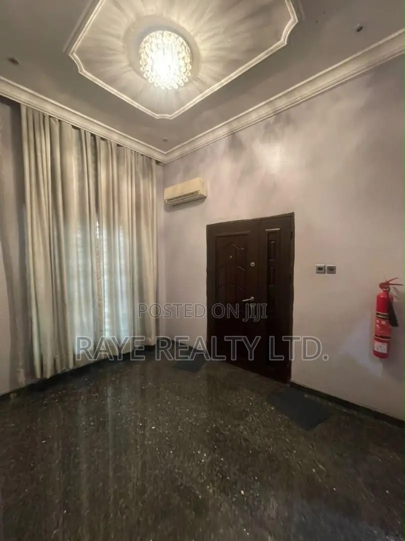 5bdrm Duplex in Magodo for sale in Magodo