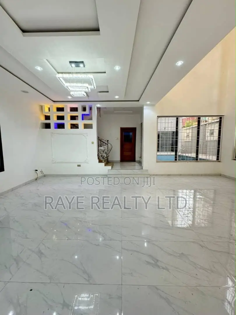 5bdrm House in Omole Phase 1 for sale in Omole Phase 1