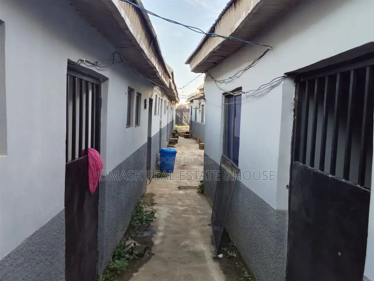 1bdrm House in Dutsi for sale in Dutsi