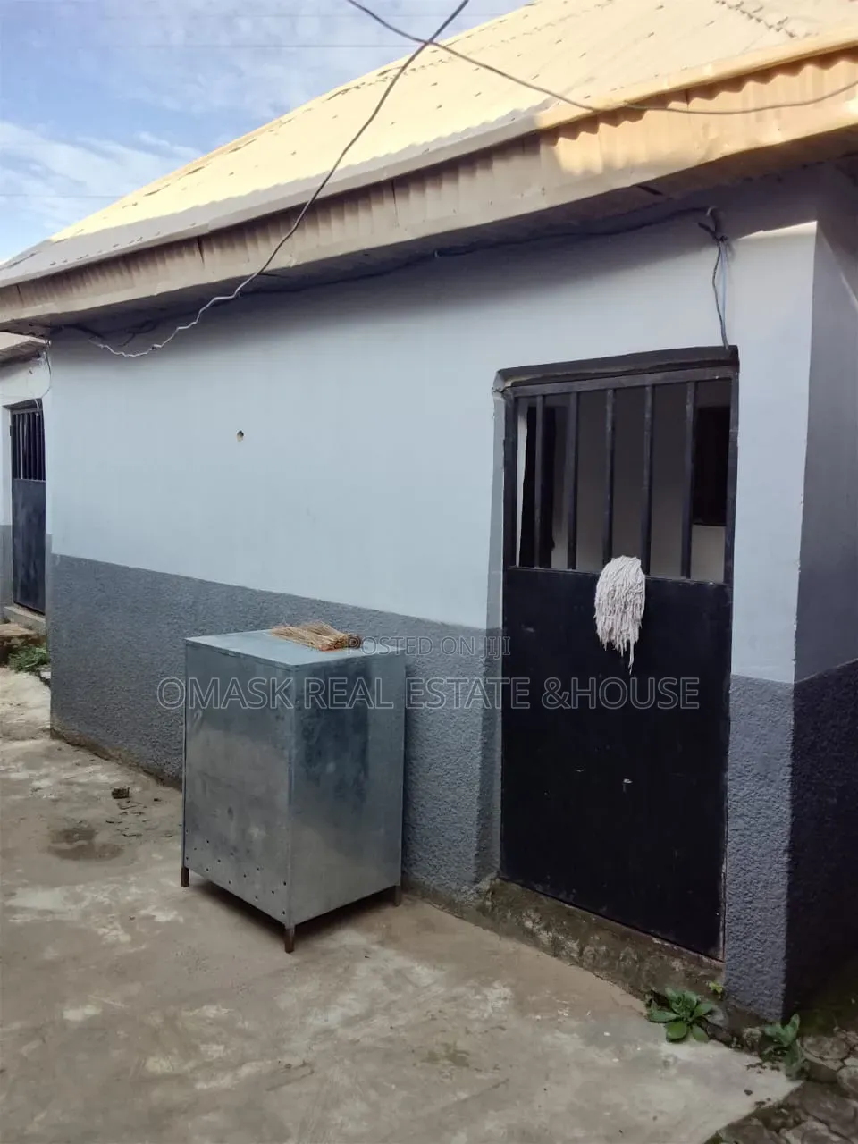 1bdrm House in Dutsi for sale in Dutsi