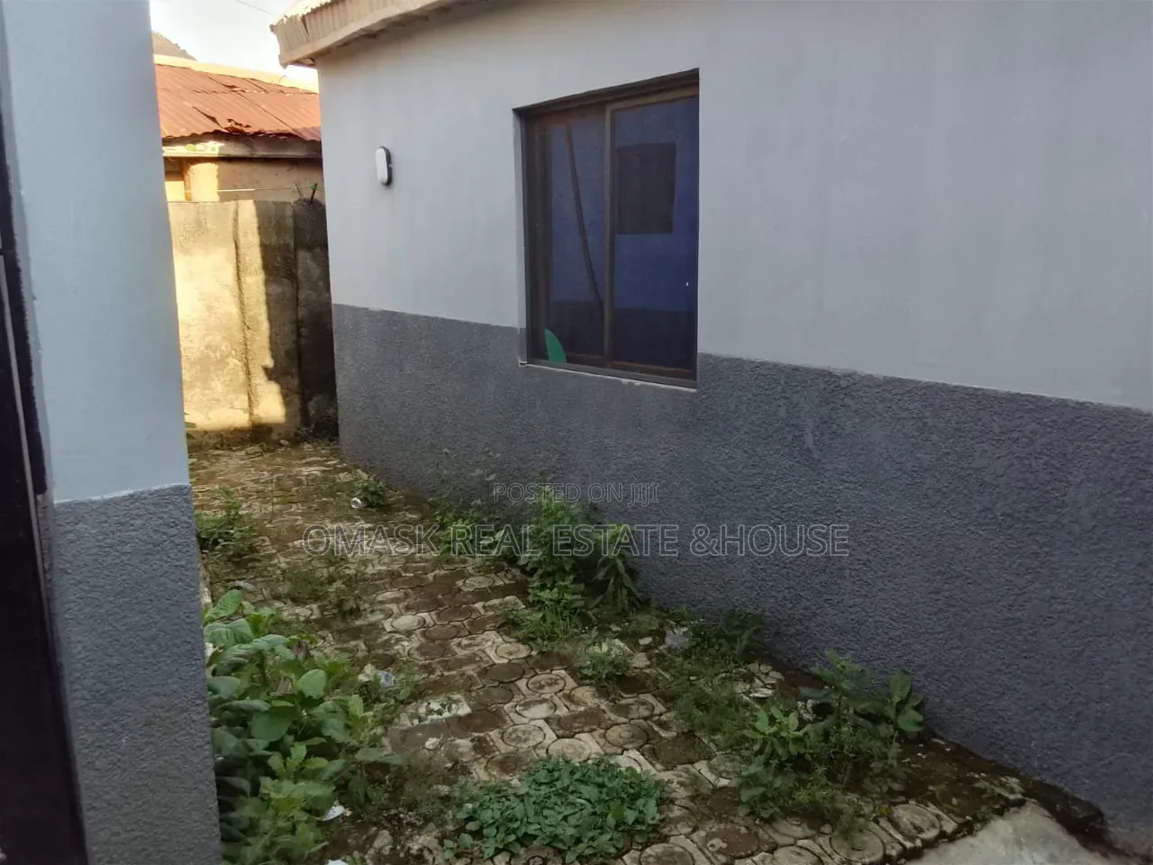1bdrm House in Dutsi for sale in Dutsi