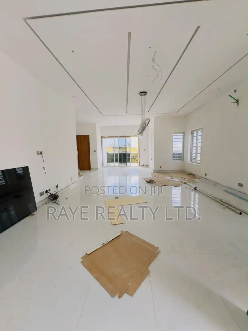 4bdrm Duplex in Gbagada for sale in Gbagada