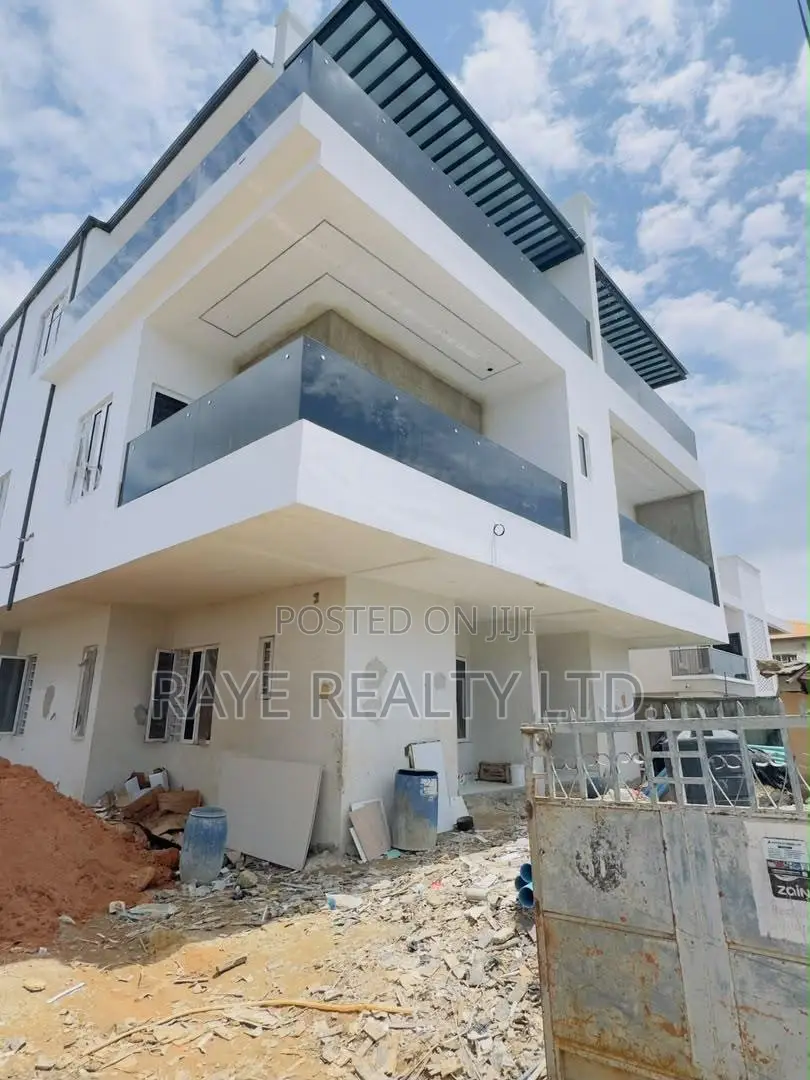 4bdrm Duplex in Gbagada for sale in Gbagada