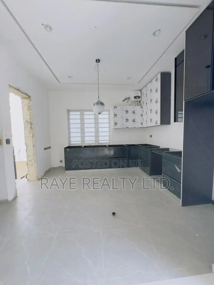 4bdrm Duplex in Gbagada for sale in Gbagada