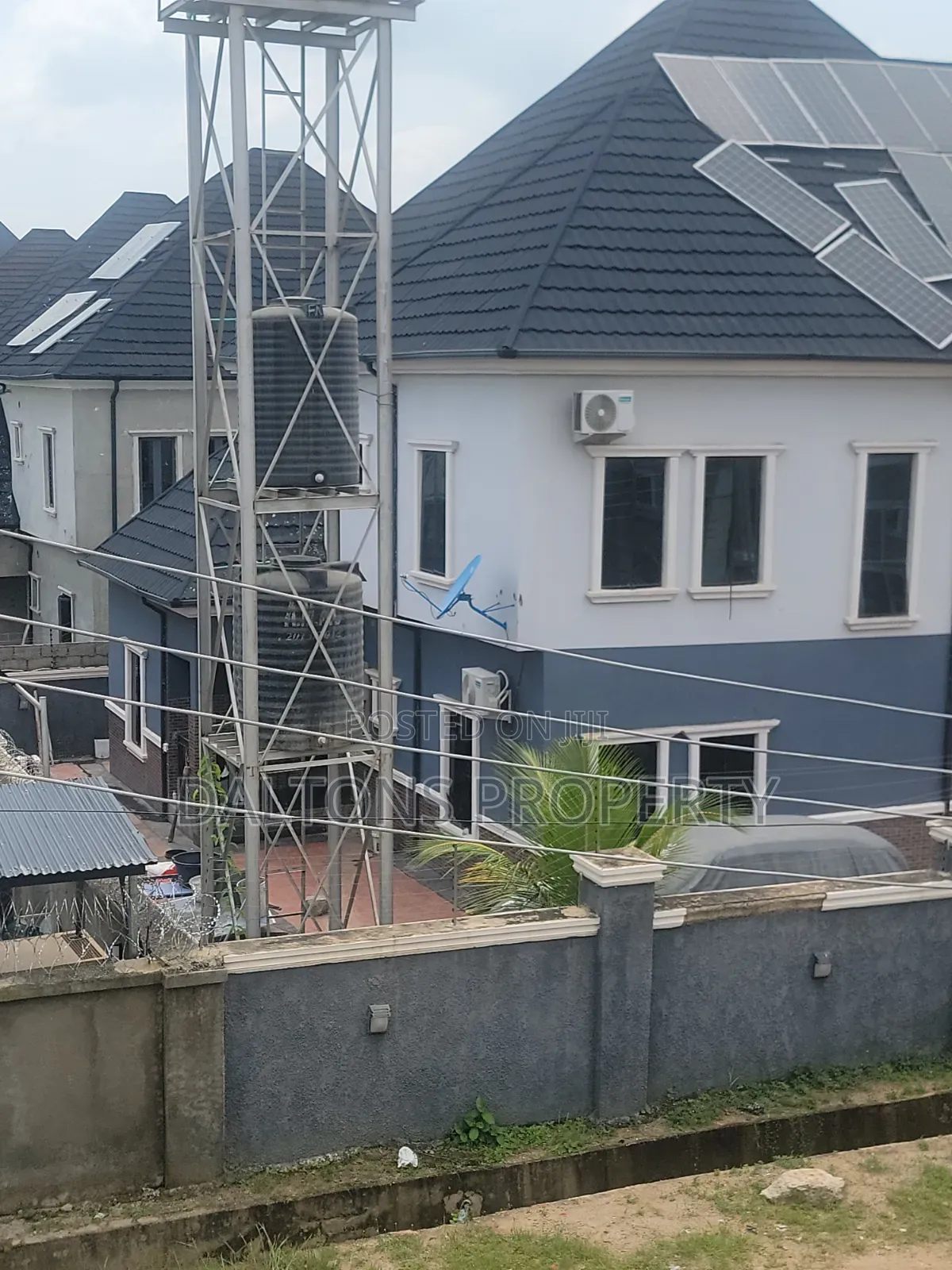 5bdrm Duplex in Victoria City Estate, Sabon Lugbe for sale in Sabon Lugbe