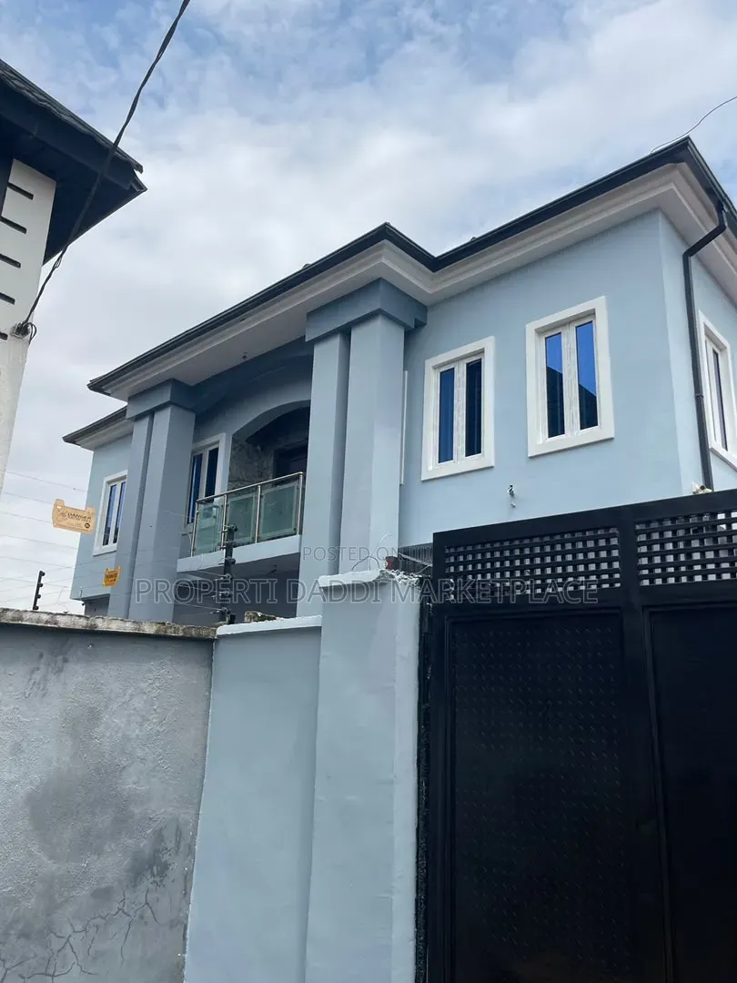 10bdrm Duplex in Egbeda for sale in Egbeda