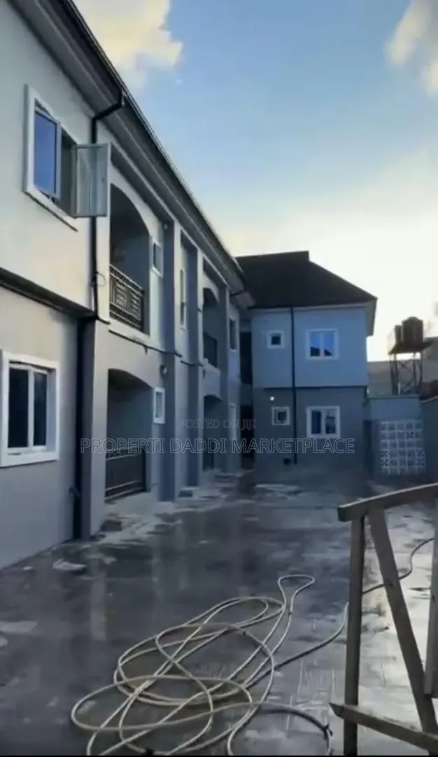 10bdrm Duplex in Egbeda for sale in Egbeda