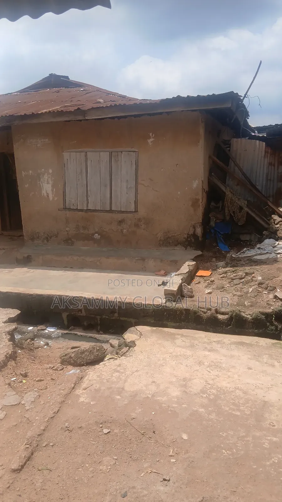 6bdrm Bungalow in Bodija, Ibadan for sale in Ibadan