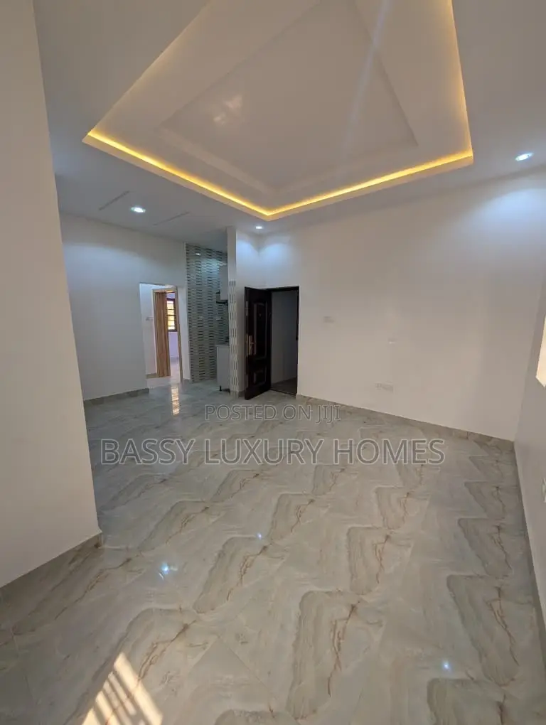 2bdrm Apartment in Oregun for rent in Oregun