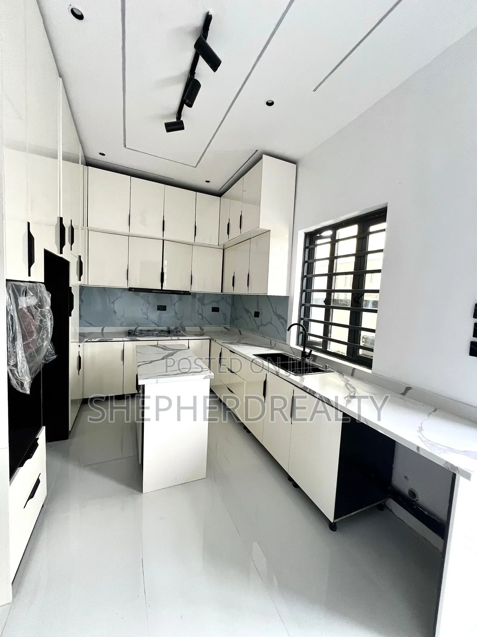 4bdrm Duplex in Ado / Ajah for sale in Ado / Ajah