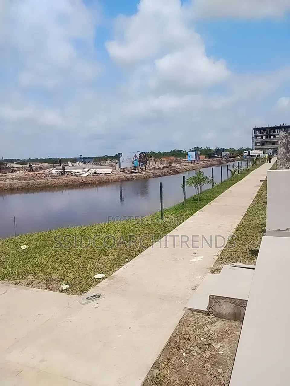 2bdrm Duplex in Call To Access, Lakowe for sale in Lakowe