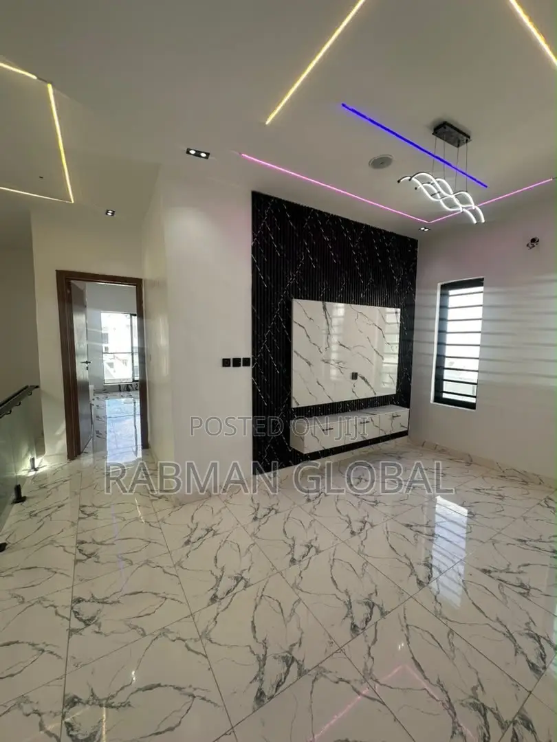 Furnished 4bdrm Duplex in Lekki for sale in Lekki Phase 1