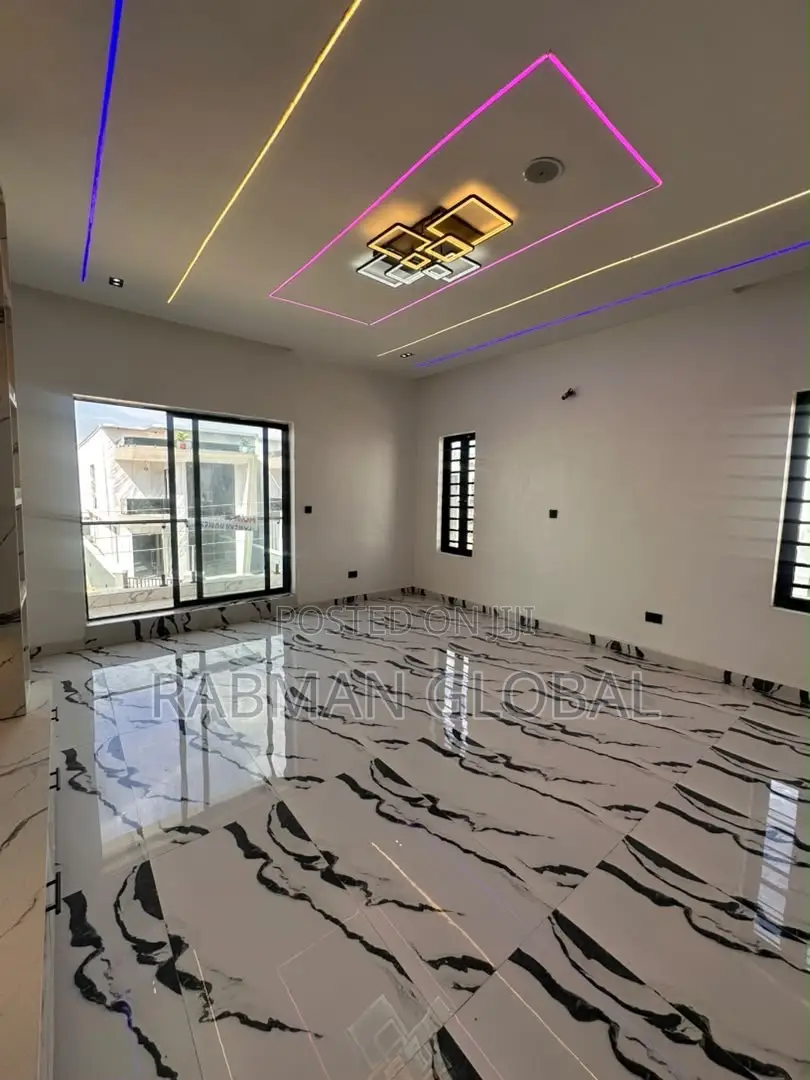 Furnished 4bdrm Duplex in Lekki for sale in Lekki Phase 1