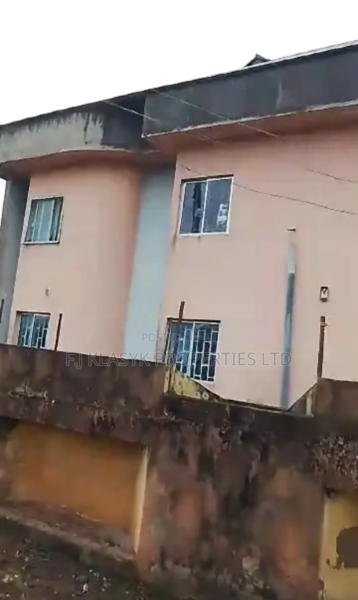 4bdrm Block of Flats in Benin City for sale in Benin City