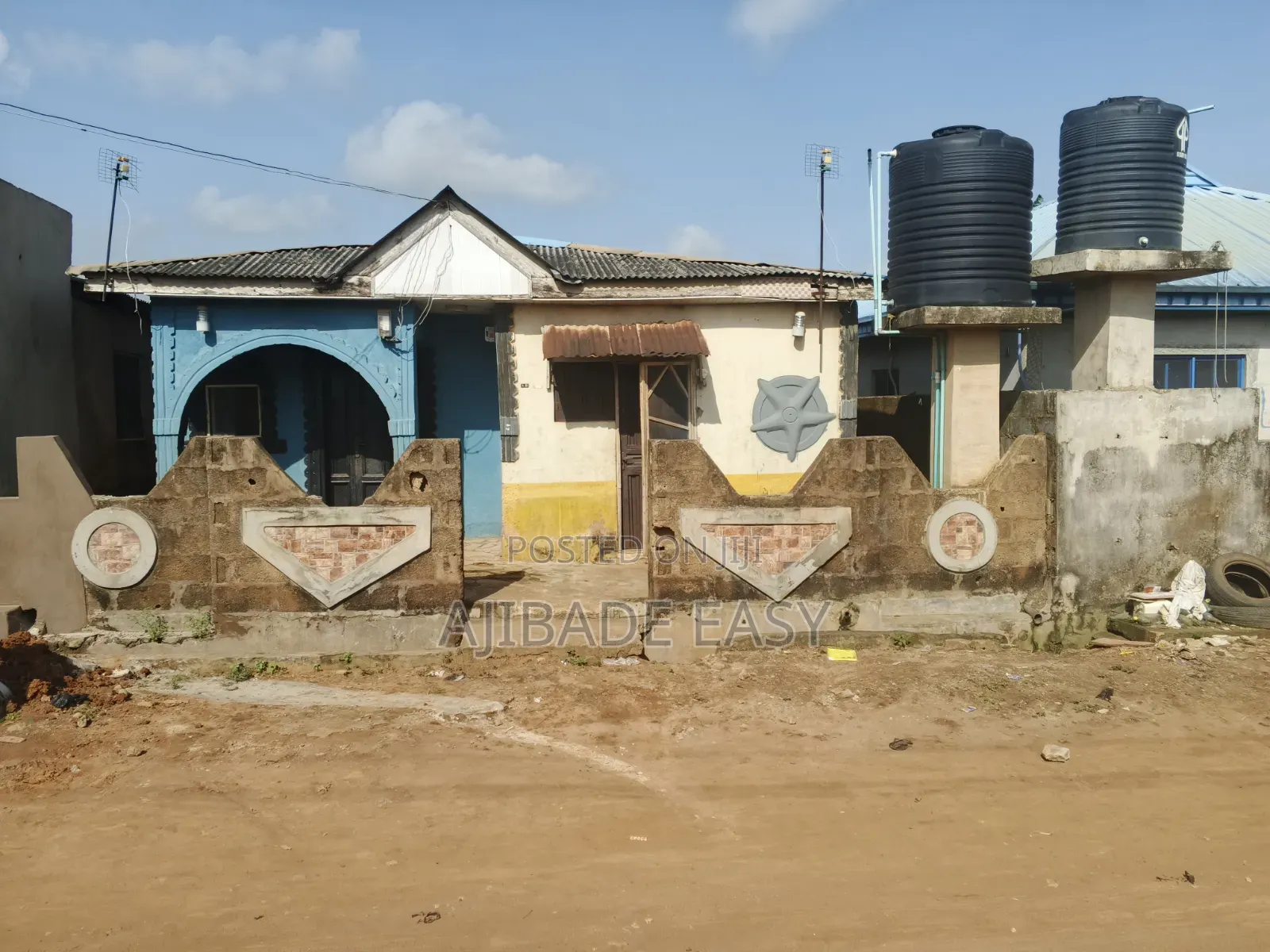 2bdrm Bungalow in Ayobo for sale in Ayobo