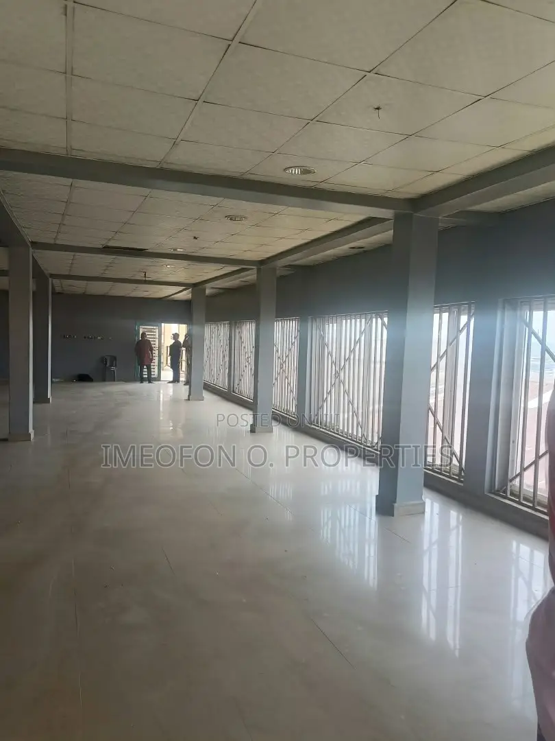 Massive Warehouse With Office Space for Rent in Dei-Dei