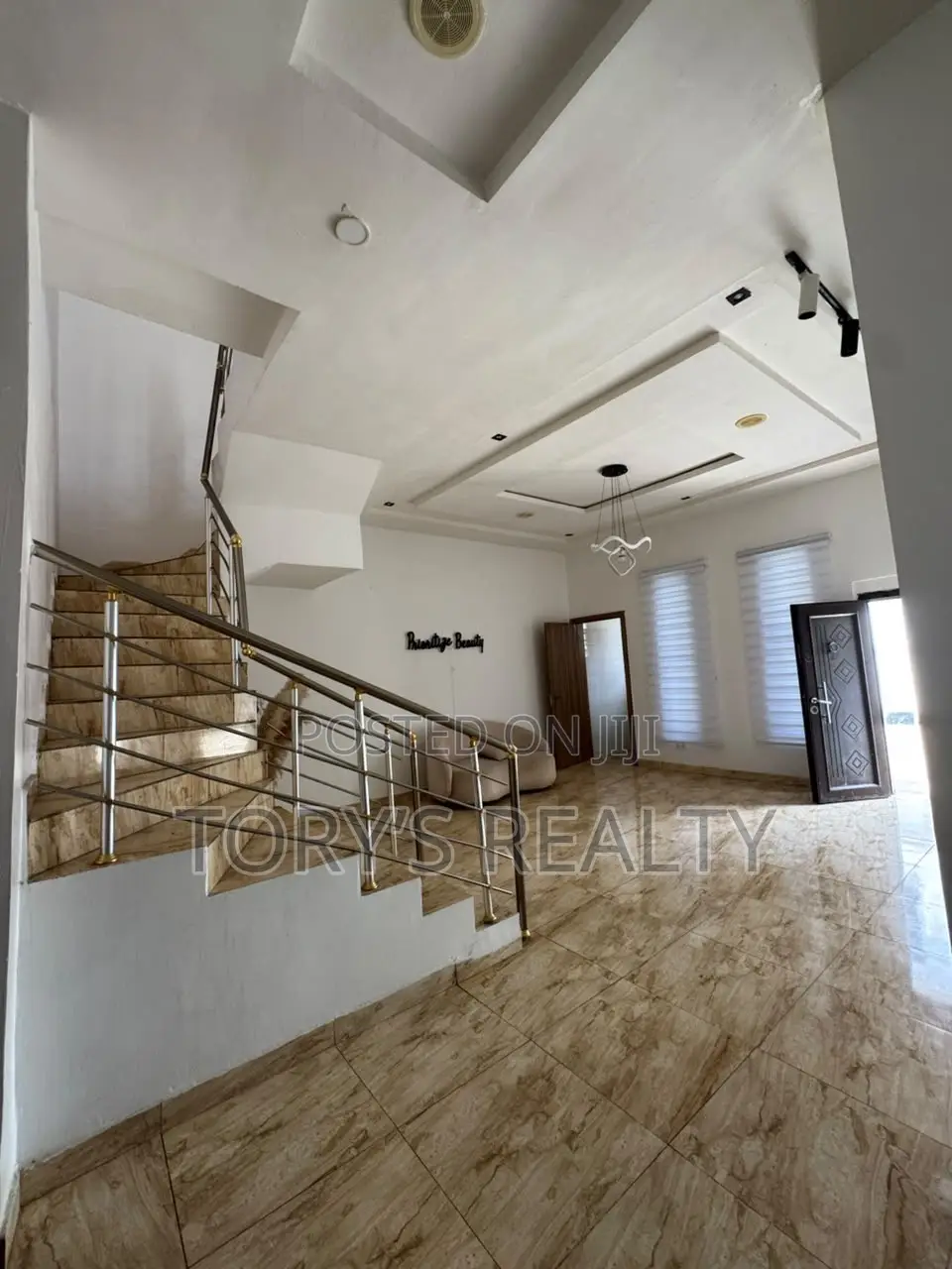 4bdrm Duplex in Lekki Phase 2 for sale in Lekki Phase 2