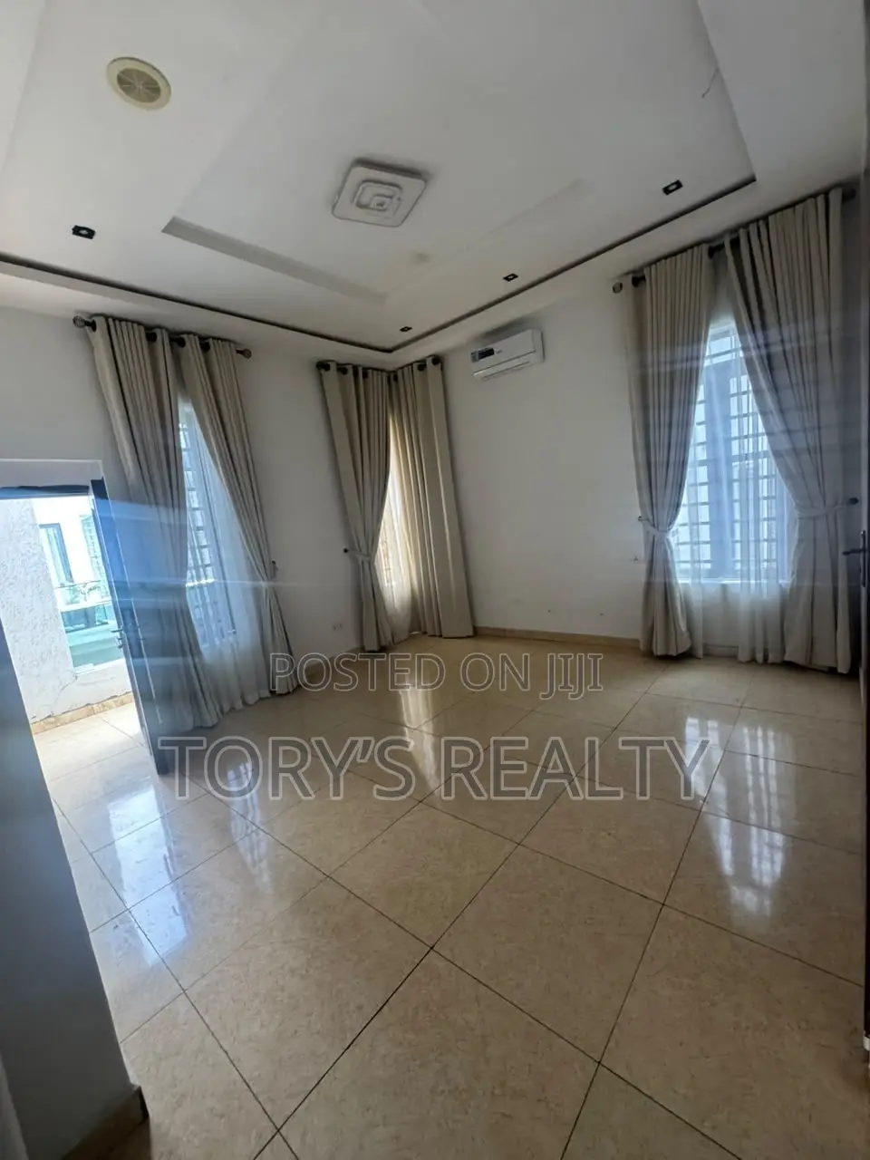 4bdrm Duplex in Lekki Phase 2 for sale in Lekki Phase 2
