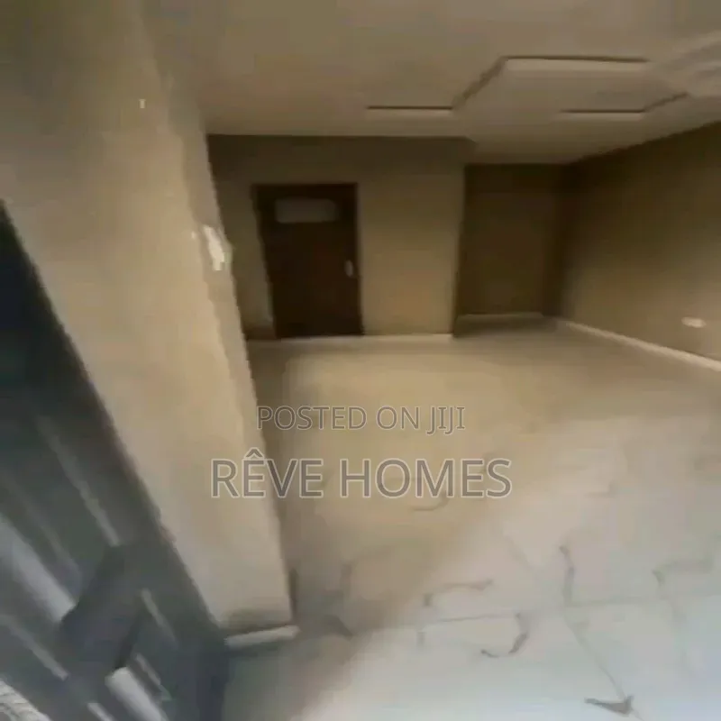 2bdrm Block of Flats in Ilupeju Industrial Estate for rent in Ilupeju Industrial Estate
