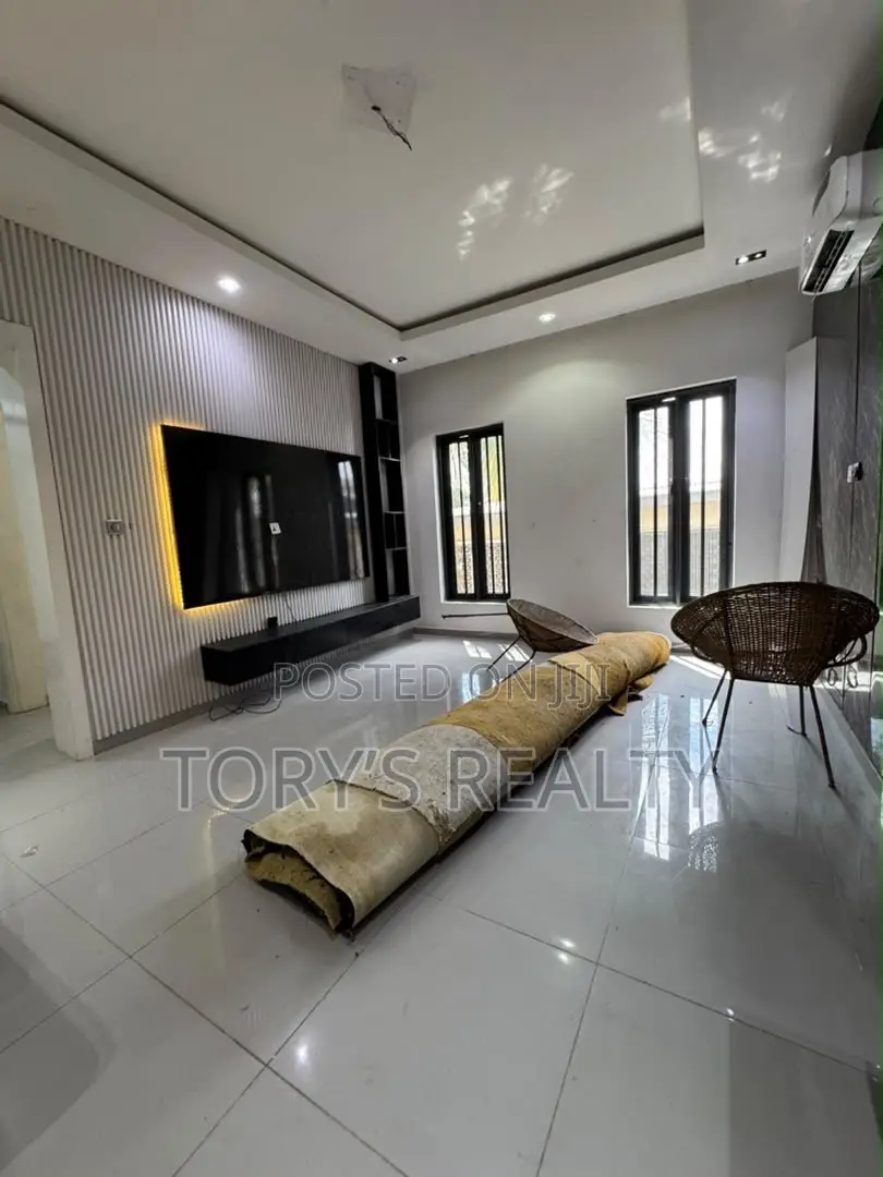 Studio Apartment in Adeola Odeku for rent in Adeola Odeku