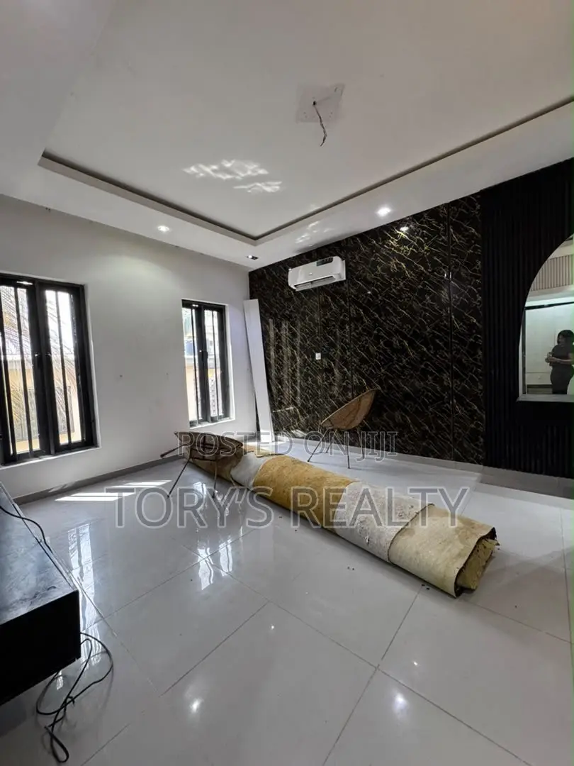Studio Apartment in Adeola Odeku for rent in Adeola Odeku