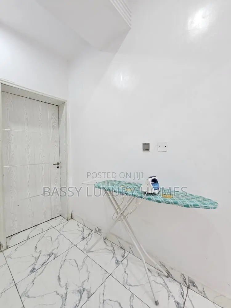 Furnished 3bdrm Apartment in Ikate for rent in Ikate