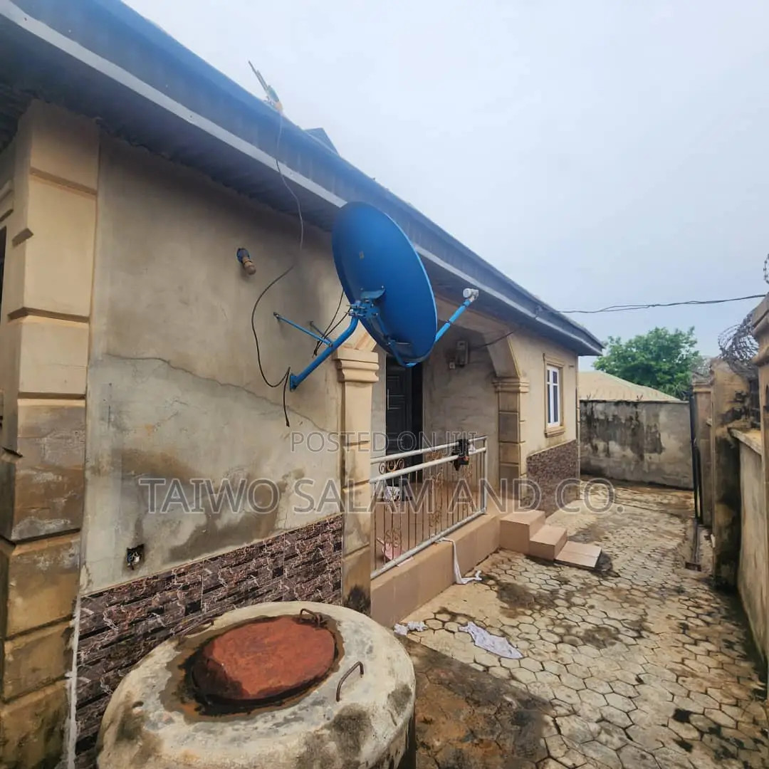 2bdrm Apartment in Ibadan Polytechnic/University for sale in Ibadan Polytechnic/University