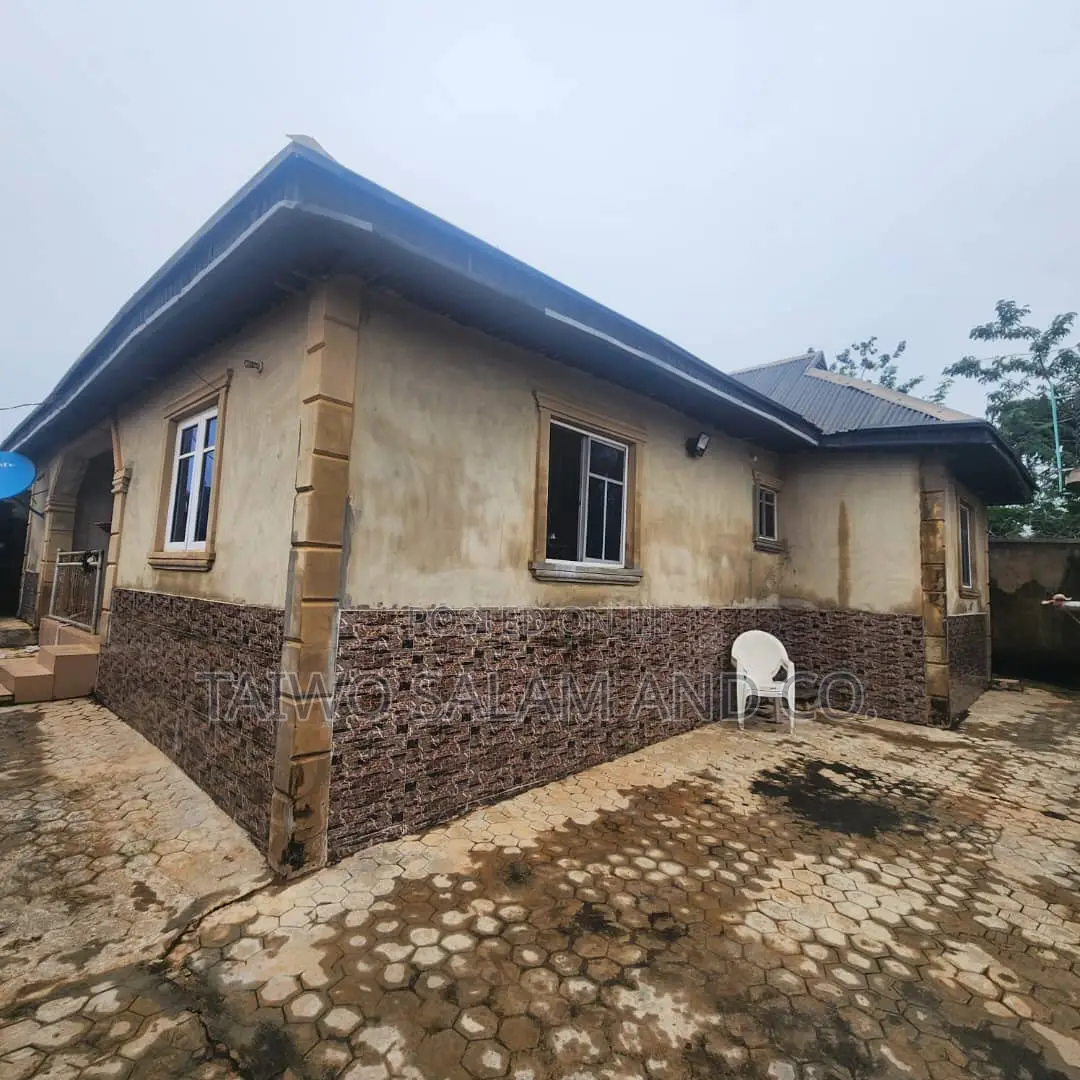2bdrm Apartment in Ibadan Polytechnic/University for sale in Ibadan Polytechnic/University