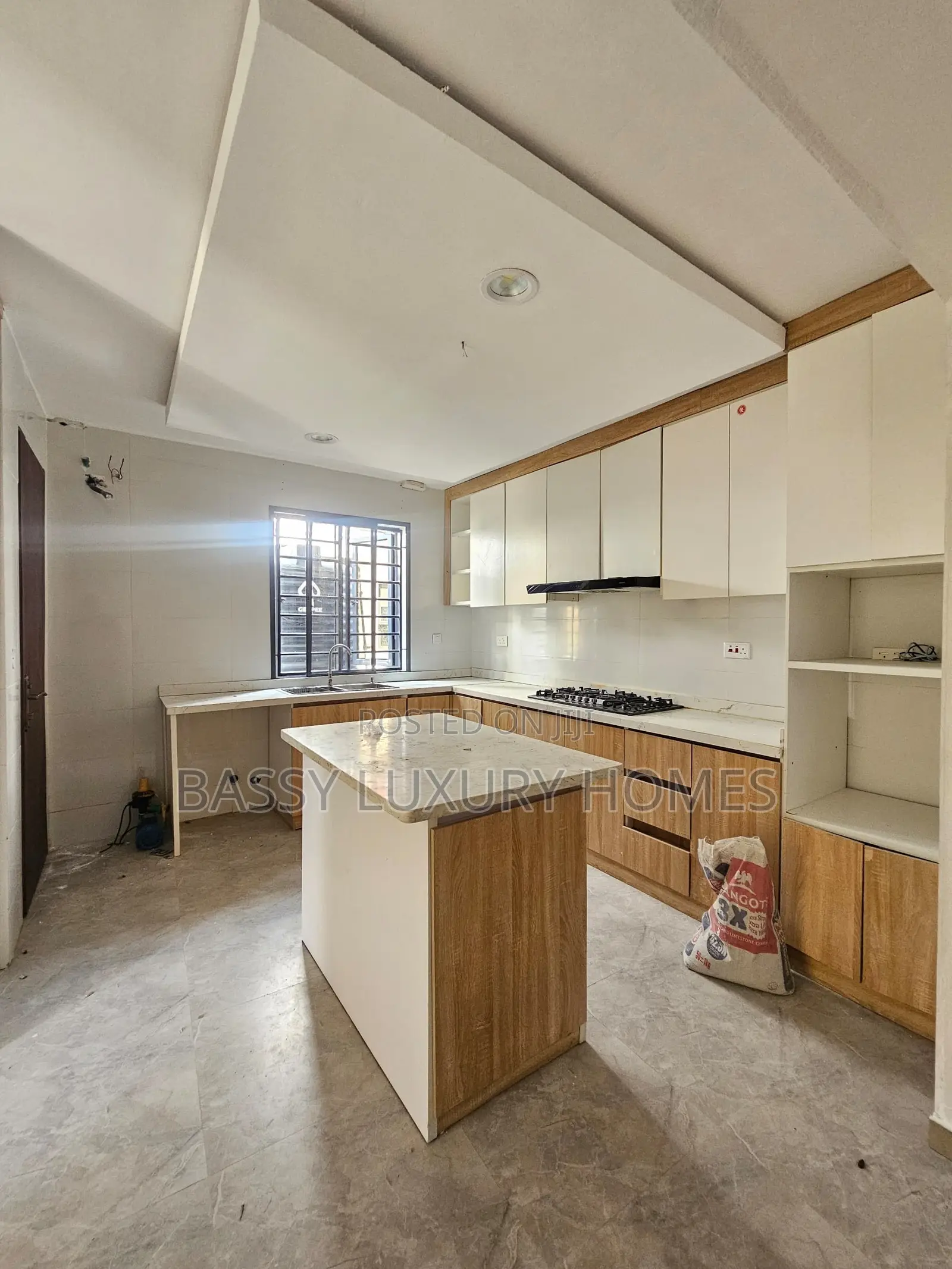 Furnished 4bdrm Apartment in Osapa london for rent in Osapa london