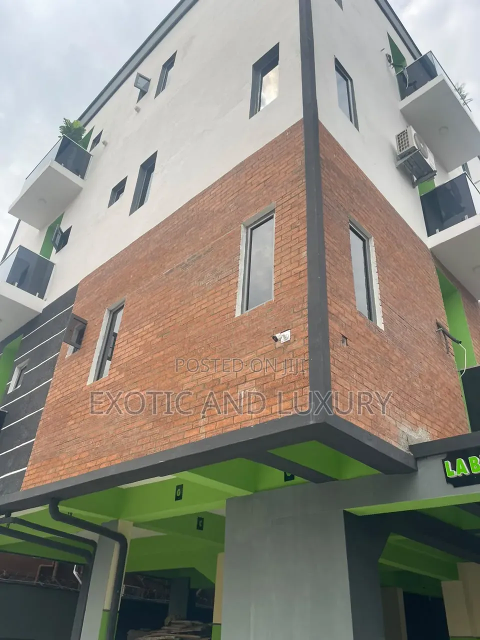 2bdrm Block of Flats in Shomolu for rent in Oworonshoki / Shomolu