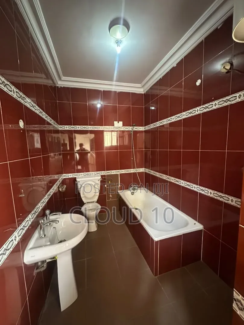 3bdrm Townhouse / Terrace in Maitama for rent in Maitama